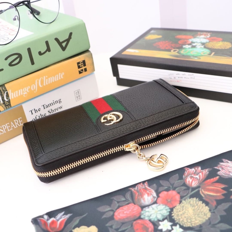 Gucci Wallets & Purse